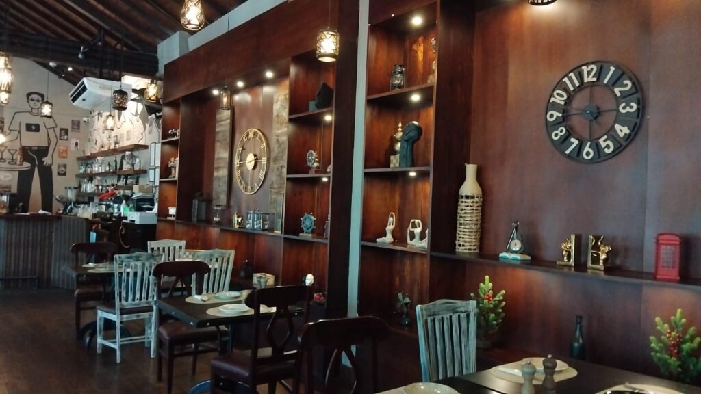Cafe 10 11